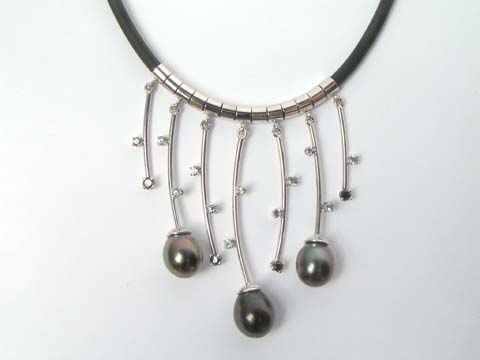 tahitian pearls diamonds sapphires pendants