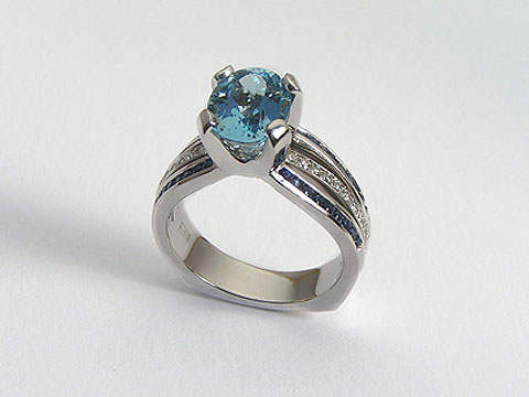 aquamarine blue sapphires diamonds